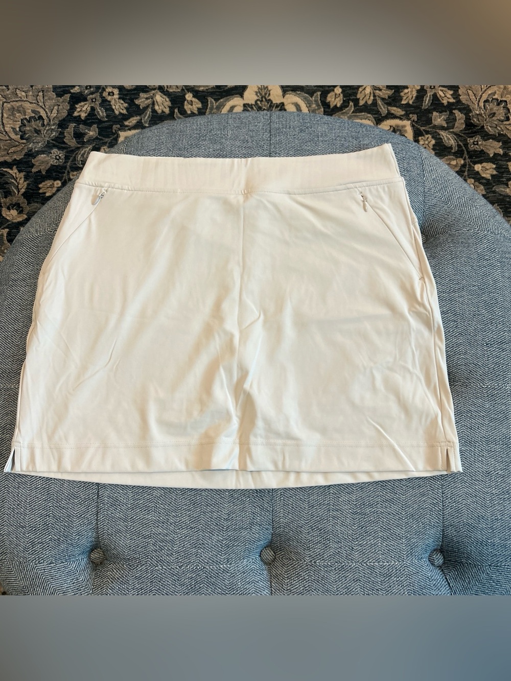 32 Degrees Cool Women's Skort, Size L- NWT